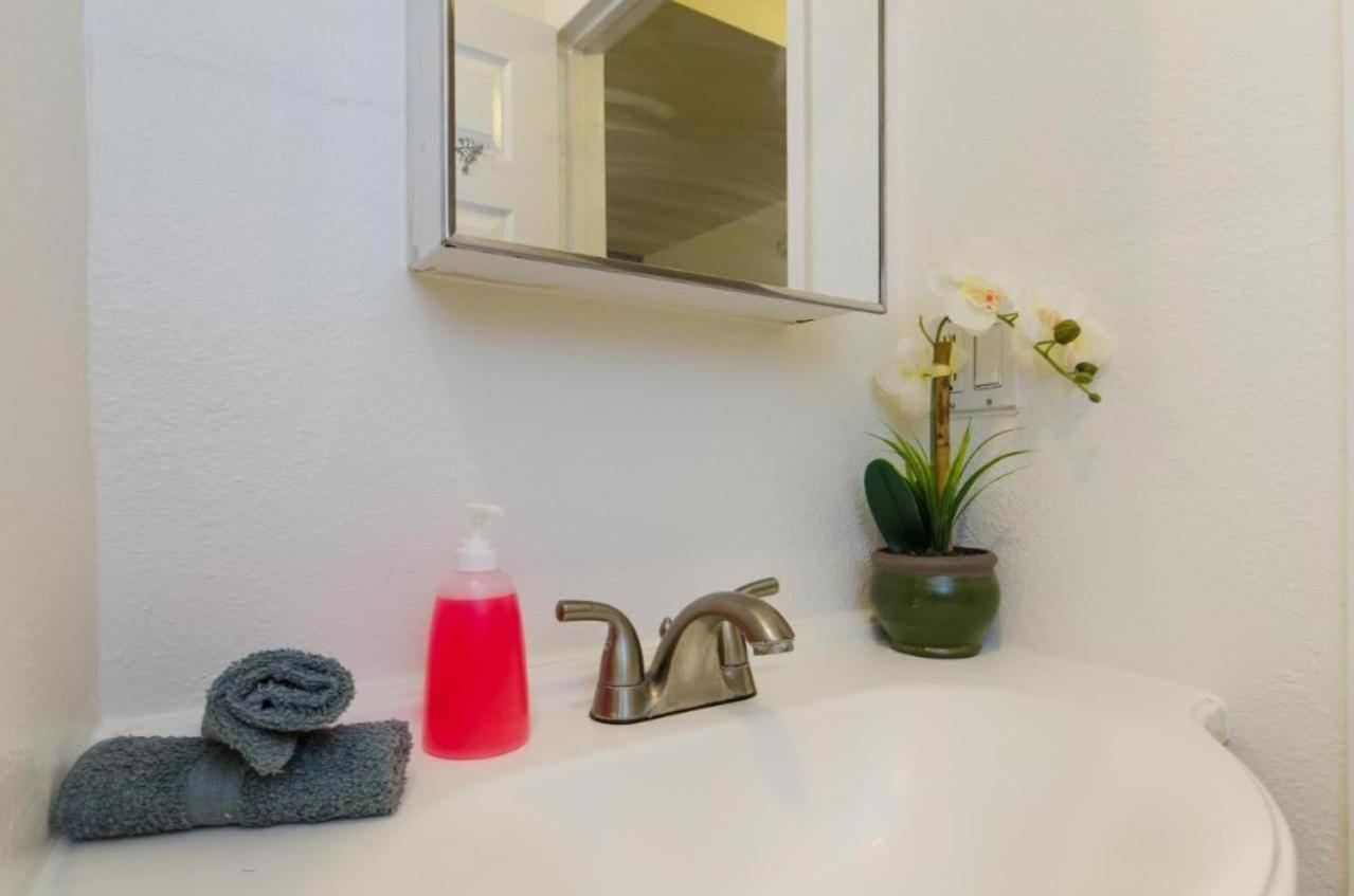 Snug Studio Apartment In The Heart Of Hollywood Los Angeles Kültér fotó